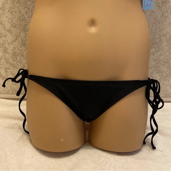 Dippin' Daisy's Black and White Lace Bikini Set - Picture 8 of 16